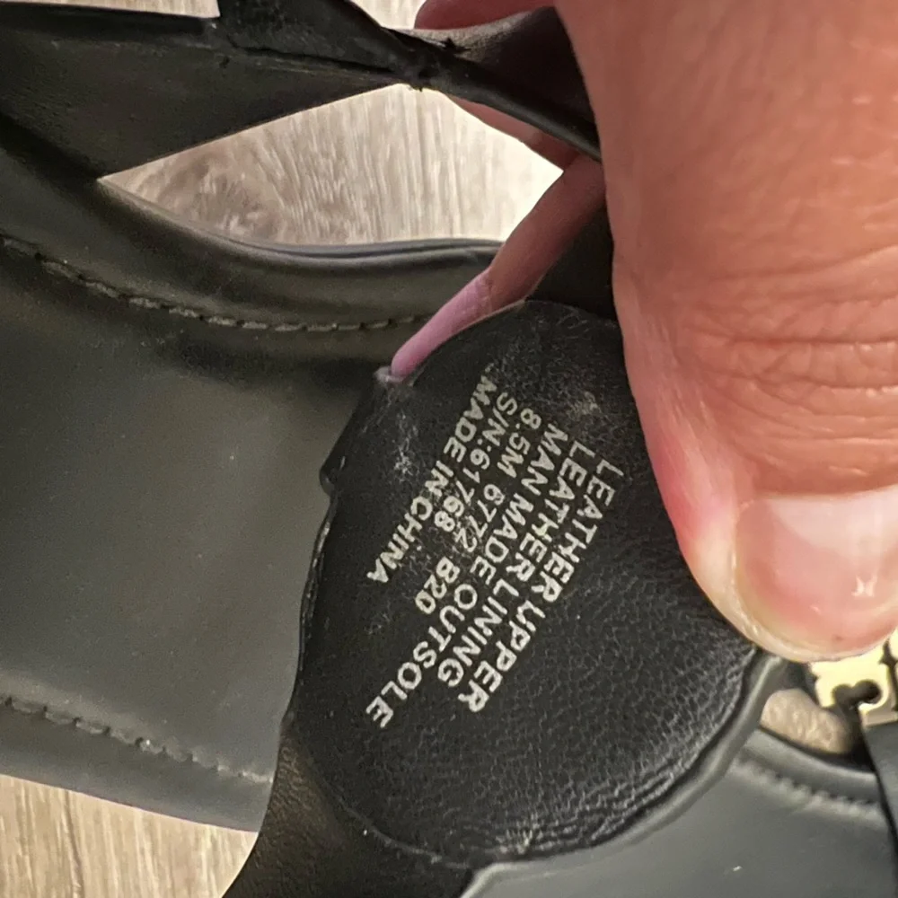 Tory Burch Black Leather Sandals with Gold Accent - Picture 3 of 4